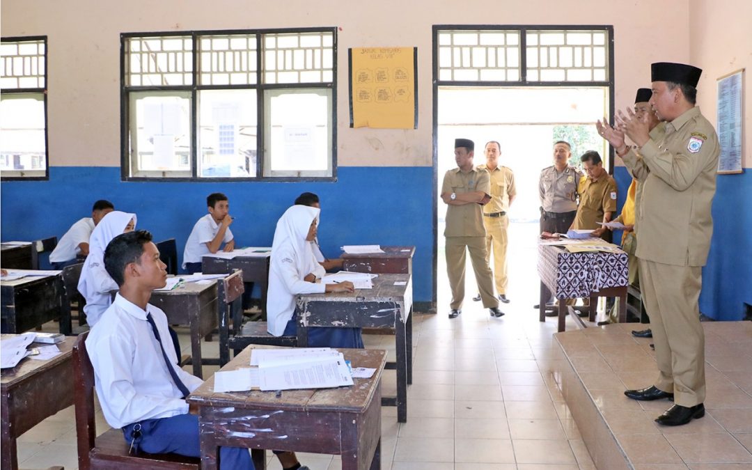 Wabup Bersafari Semangati Siswa SLTP Hadapi UN