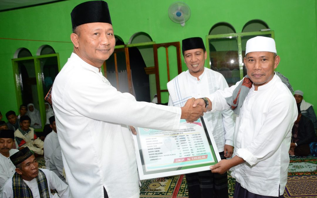 Bupati Imami Sholat Subuh di Safari Ramadhan