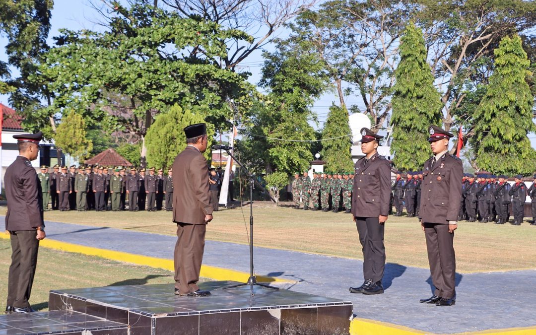 Bupati Jadi Inspektur Hari Bhayangkara ke-72 di Polres Sumbawa Barat