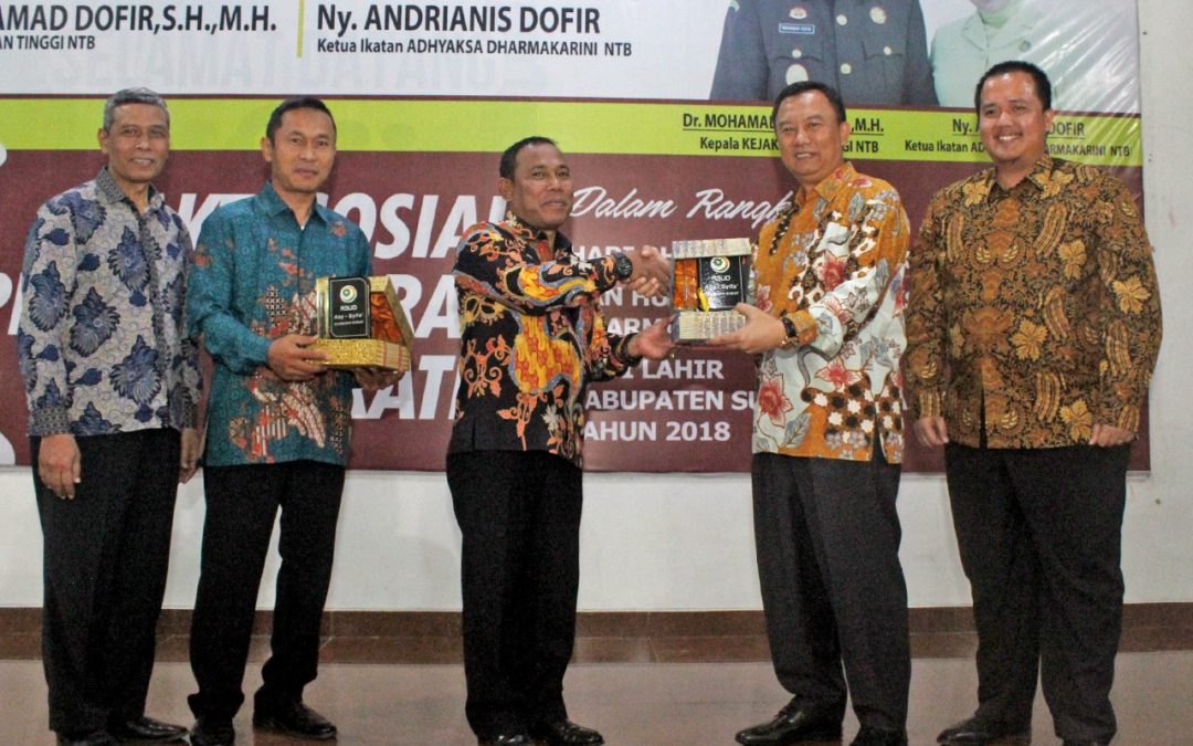 Bupati Sambut Kajati dan Tim Dokter Mata di Malam Ramah Tamah