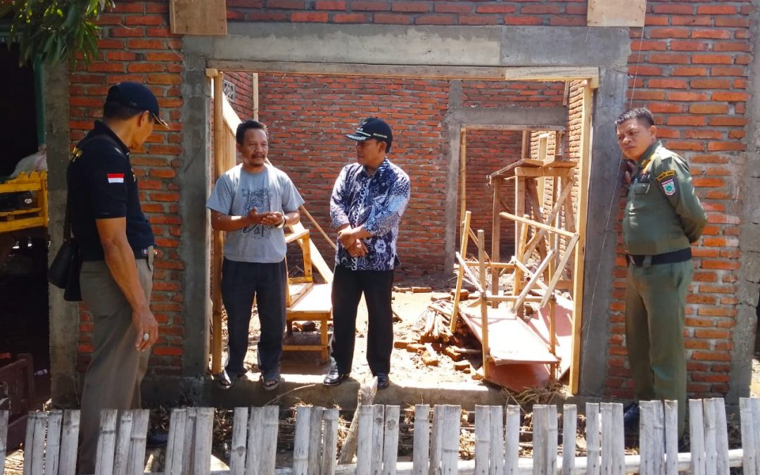 Bupati Tinjau Kertasari Pasca Banjir Bandang