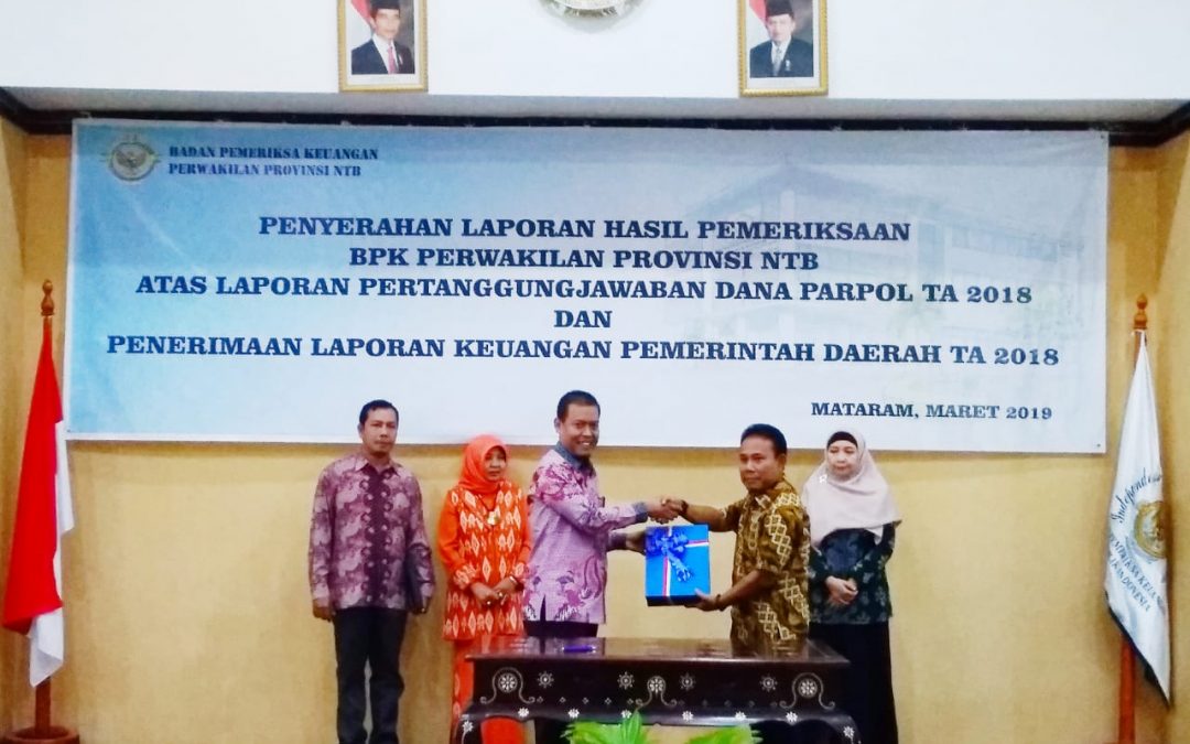 Bupati Terima LHP Dana Parpol dan Menyerahkan Laporan Keuangan ke BPK