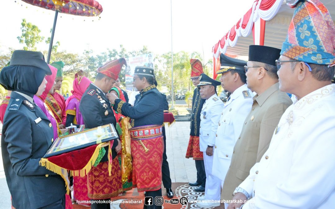 HUT Bhayangkara, Kapolres Dianugerahi Gelar Adat