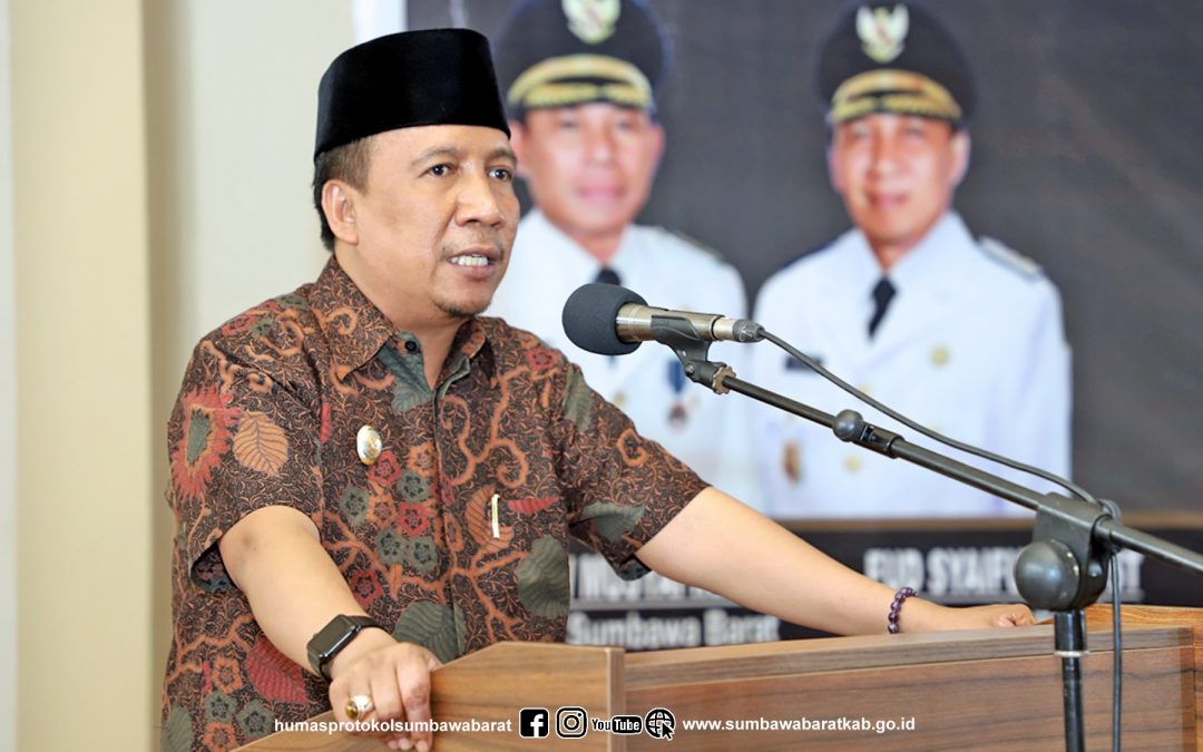 Buka Sosialisasi Haji Pegadaian, Wabup Terima Motor Sampah