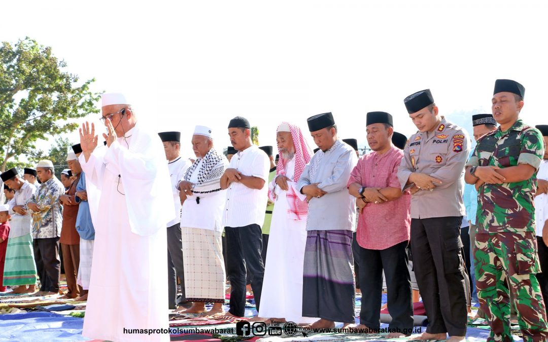 Gelar Sholat Istisqo, Bupati Ajak Masyarakat Bersyukur dan Beristigfar