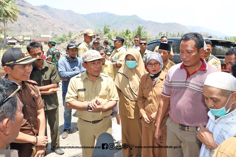 Bupati Tinjau Pembangunan IPAL Komunal Hibah Australia
