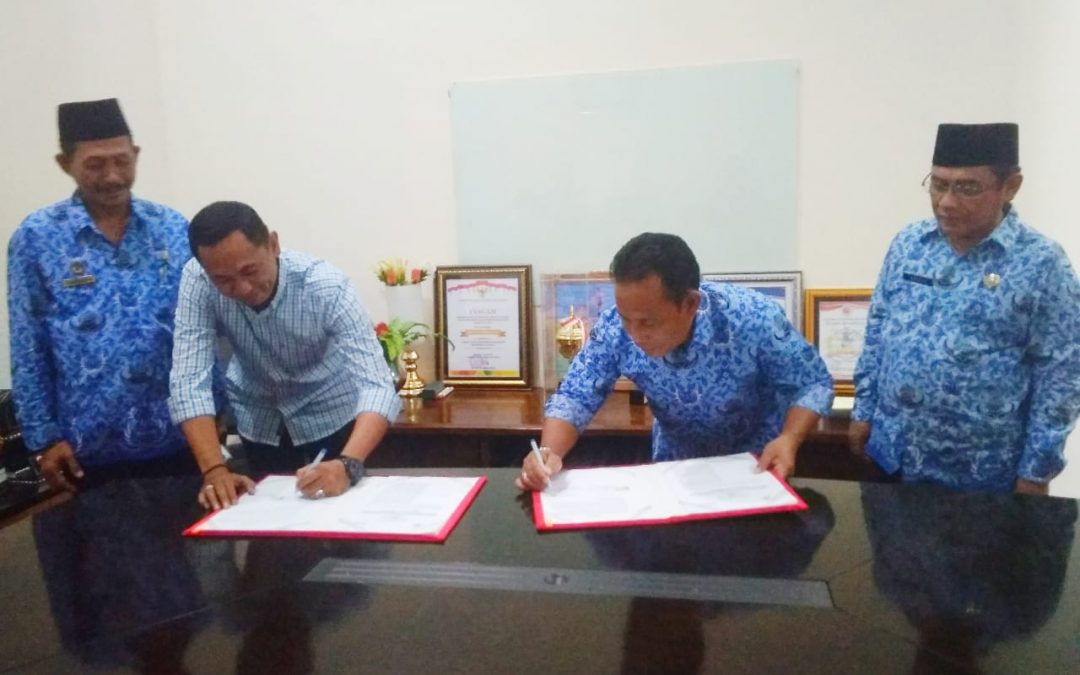 Bupati Teken MoU Pemanfaatan Kayu di Lokasi Pembangunan Bendungan Tiu Suntuk