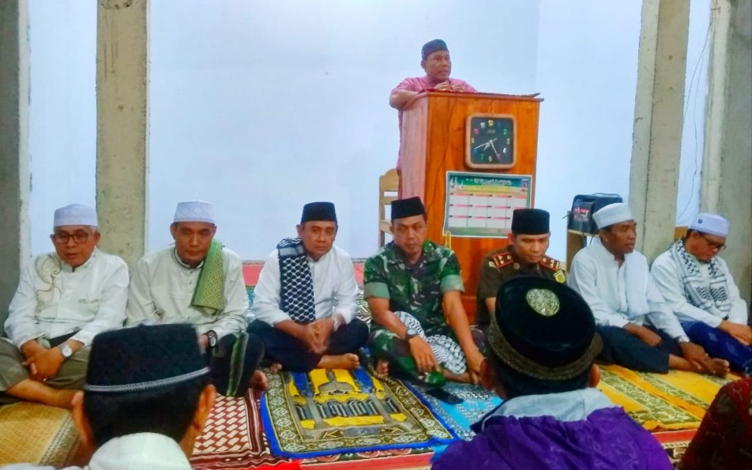 Bupati Cairkan Warga Rarak yang Persoalkan Kiblat