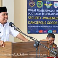 Di Acara Sosialisasi Politeknik Penerbangan, Wabup Ajak Siswa Bersemangat