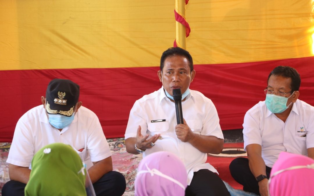 Pesan Khusus Bupati Kepada Ibu-Ibu Kecamatan Seteluk Dan Poto Tano: Jaga Diri Dan Keluarga Dari Tindakan Premanisme