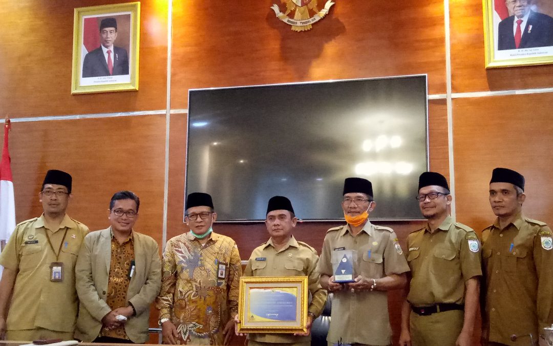 KSB Pertahankan WTP Tujuh Kali Berturut-turut, Kakanwil Ditjen Perbendaharaan NTB Beri Penghargaan