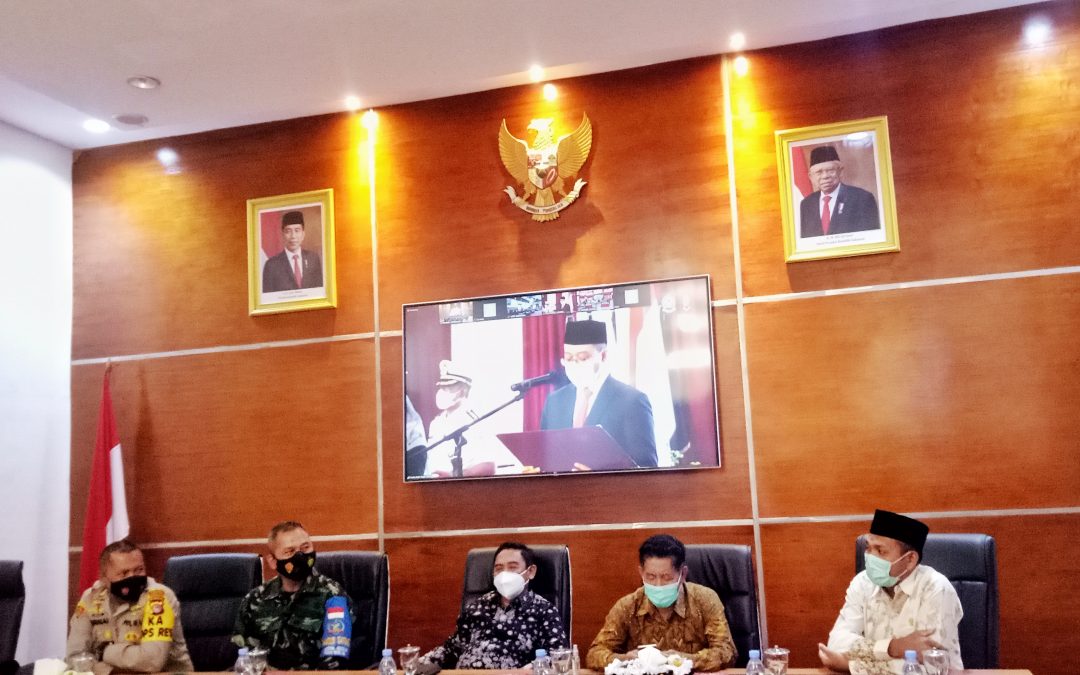 Plh dan Unsur Forkopimda Hadiri Pelantikan Bupati dan Wakil Bupati KSB secara Daring