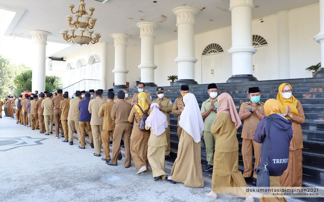 BUPATI PUJI KEPEKAAN SOSIAL PARA ASN DALAM MENANGANI PILAR 4 DAN 5 STBM