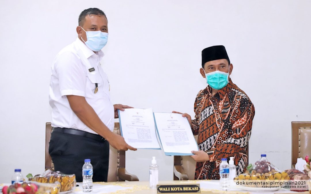 BUPATI SUMBAWA BARAT DAN WALIKOTA BEKASI SEPAKAT BANGUN KERJASAMA TWINNING PROGRAM