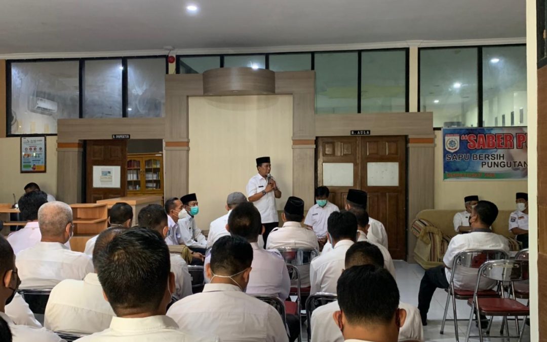 WABUP LAKUKAN PEMBINAAN DI KANTOR INSPEKTORAT KSB