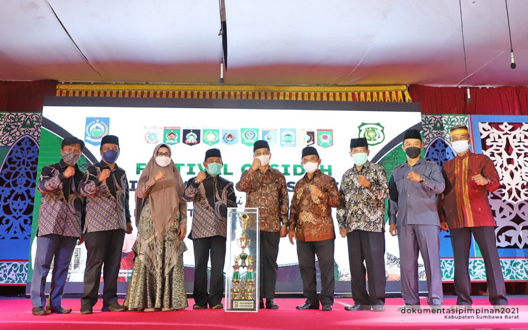 BUPATI TUTUP FESTIVAL LASQI PROVINSI NTB TAHUN 2021, MATARAM SEBAGAI JUARA UMUM