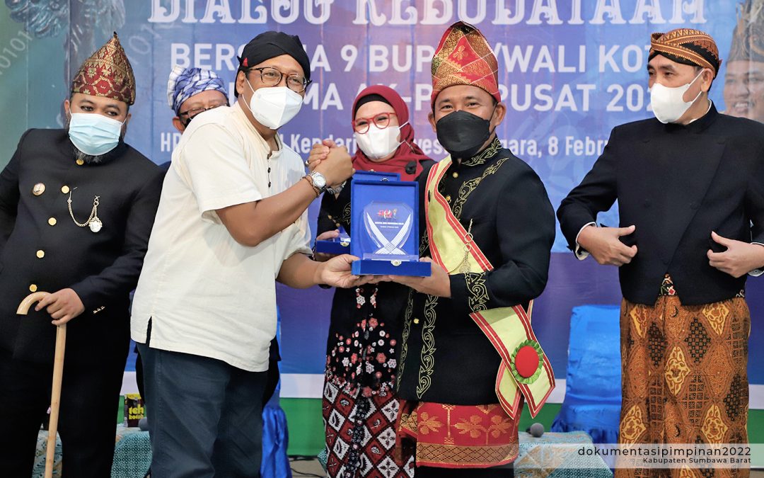 HADIRI DIALOG KEBUDAYAAN PADA HPN TAHUN 2022, BUPATI PAPARKAN BUDAYA SIRU’