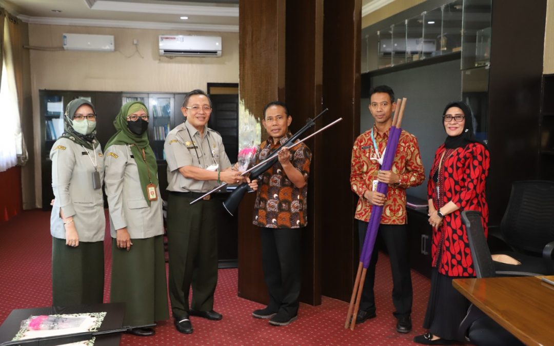 PENANGANAN KLB RABIES, PEMDA KSB DAPAT BANTUAN DARI PUSAT