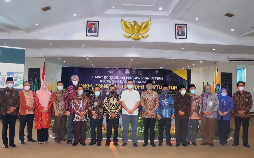 BERSAMA GUBERNUR DAN PIMPINAN DAERAH LAINNYA, BUPATI DAN WABUP BAHAS KOMITMEN PEMANFAATAN PRODUK LOKAL