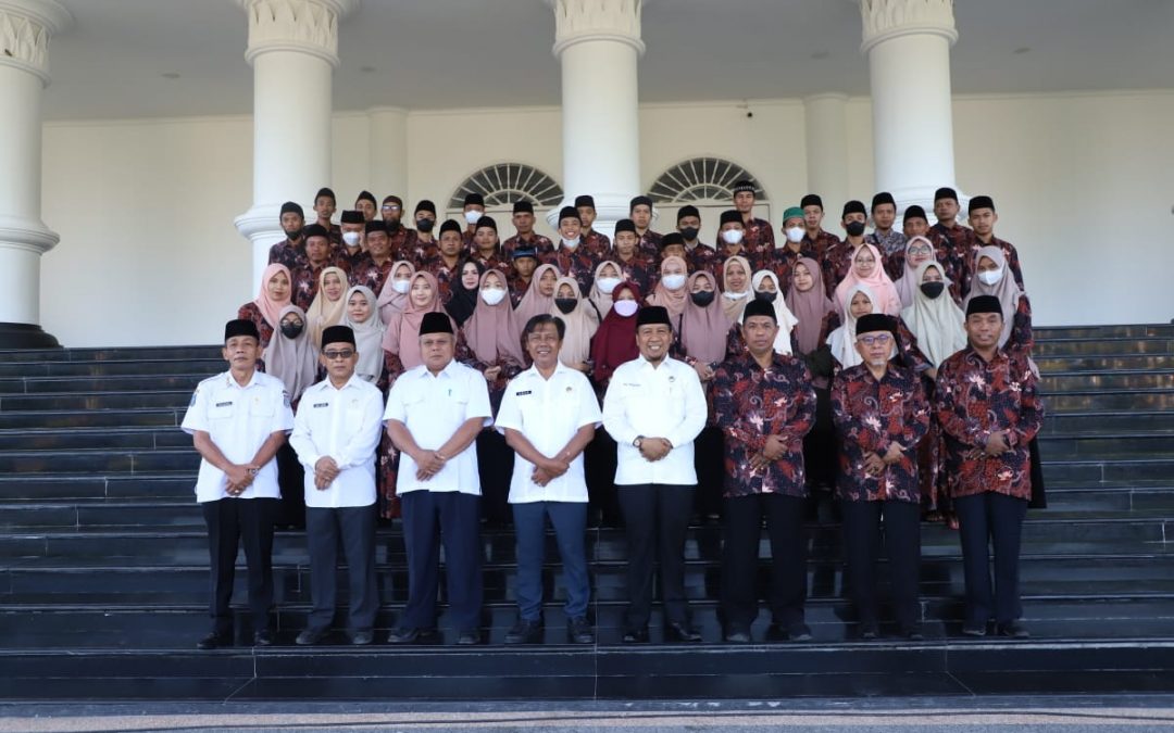 WABUP LEPAS KAFILAH KSB YANG AKAN MENGIKUTI MTQ TINGKAT PROVINSI NTB