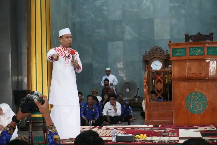 USTAD DAS’AD LATIEF TABLIQ AKBAR DI MASJID AGUNG DARUSSALAM