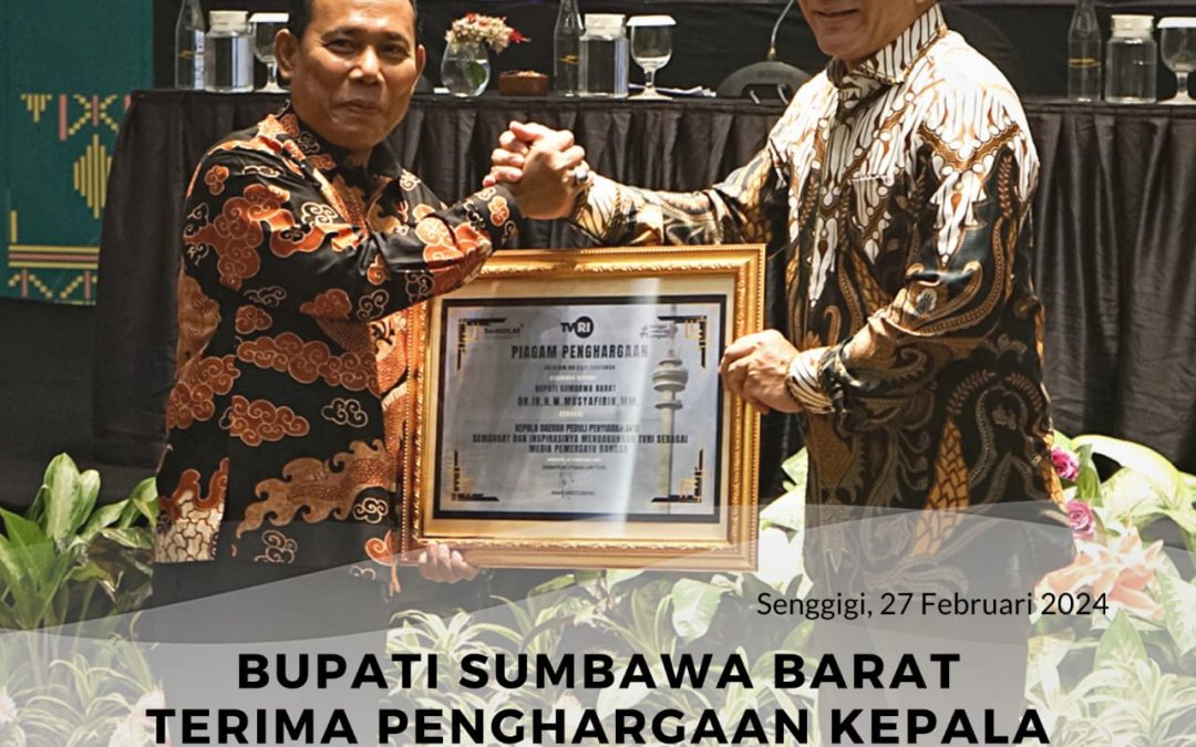 Bupati Sumbawa Barat Terima Penghargaan Kepala Daerah Peduli Program Penyiaran TVRI