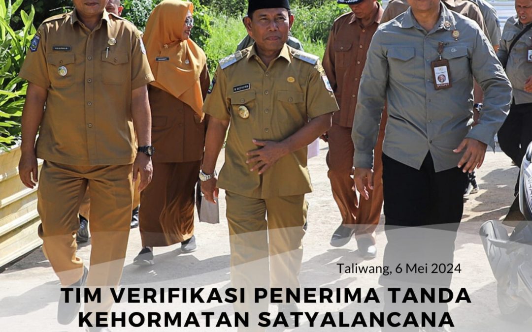 Tim Verifikasi Penerima Tanda Kehormatan Satya Lancana Wirakarya (SWK) Tinjau Langsung Implementasi STBM di Lapangan