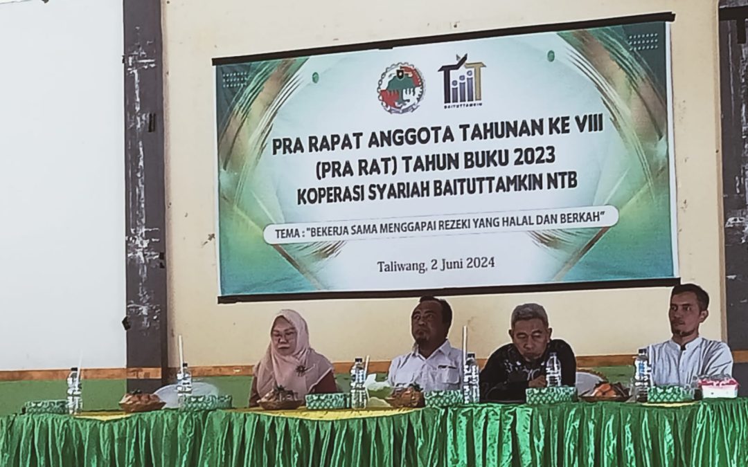 Wakil Ketua III PD MES KSB Buka Pra RAT Koperasi Syariah Baituttamkin Sumbawa Barat