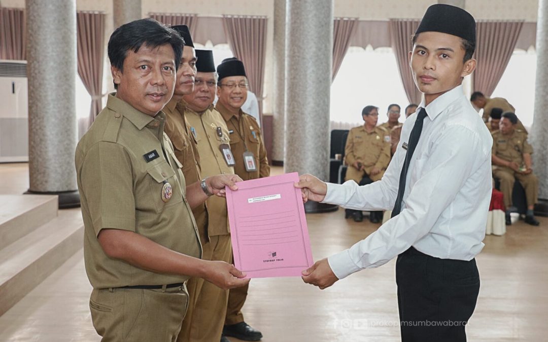 Pemyerahan SK 161 CPNS Formasi Tahun 2024, Bupati Berpesan Kuatkan Pengabdian Untuk KSB