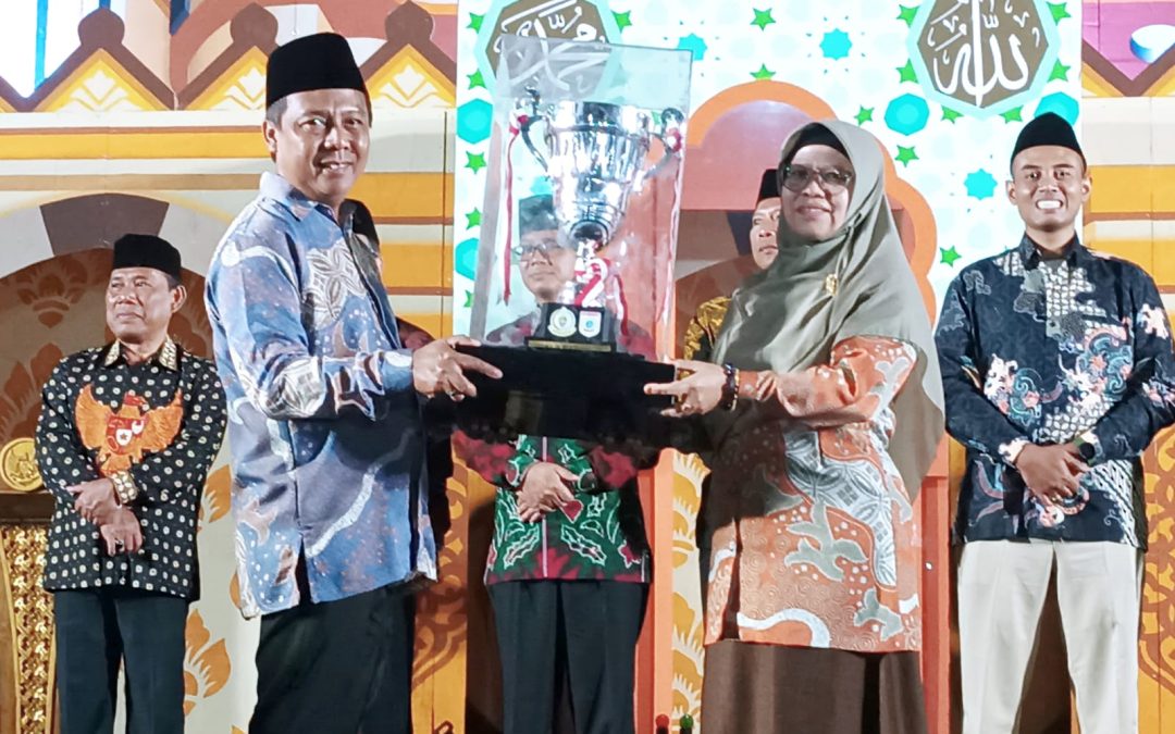 Penutupan MTQ Tingkat Kabupaten Sumbawa Barat oleh Bupati, Kafilah Sekongkang Raih Juara Umum