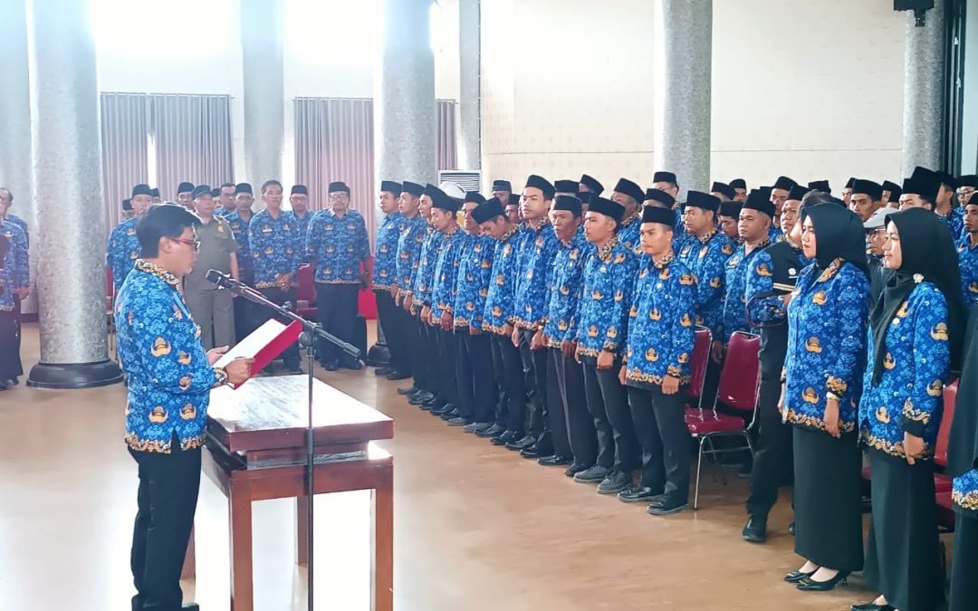 Penyerahan SK PPPK Tahap II, Bupati dan Wakil Bupati Sumbawa Barat Sampaikan Pesan Penting
