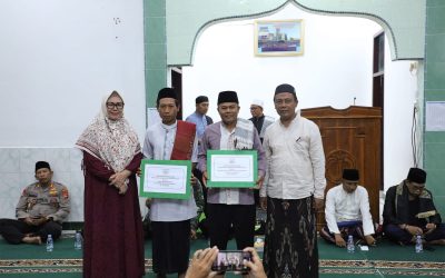 Safari Ramadhan di Jereweh, Bupati Amar Nurmansyah Dorong Percepatan Distribusi Kartu Sumbawa Barat Maju