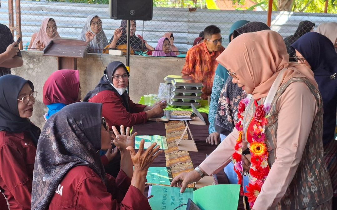 Wabup Lanjutkan Intervensi Stunting di Brang Ene, Posyandu Hadirkan Bantuan Gizi dan Layanan Publik